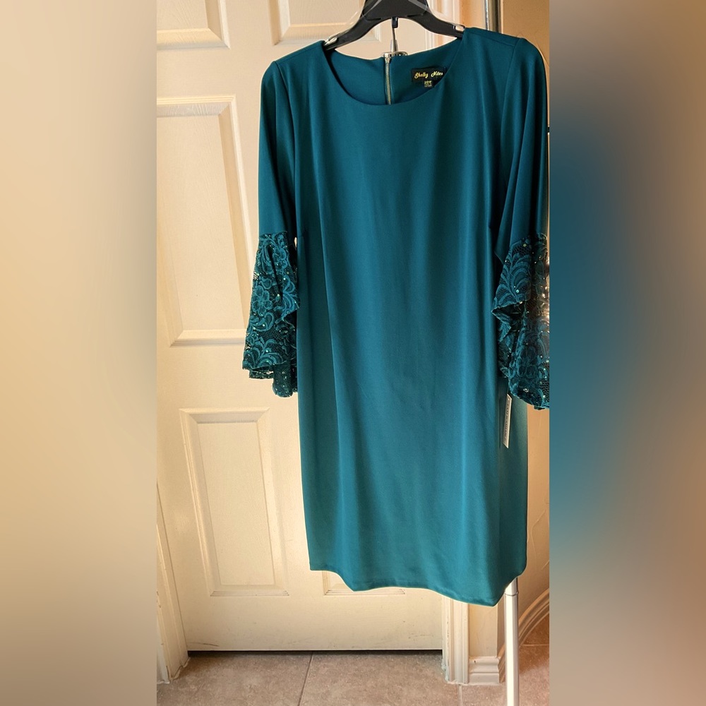 New Hunter Green Dress with Sequin Ruffle Bell Tiered Sleeves